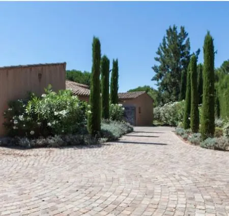 Villa Persea By The Pearls Collection